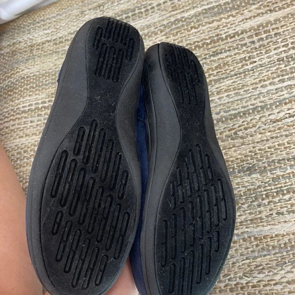 Comfort Well Navy Slip On - Picture 3 of 5